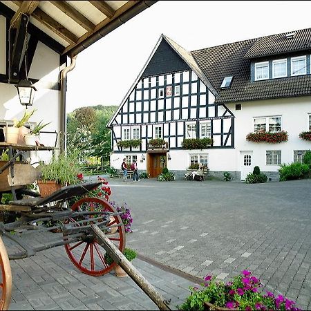 Hotel Klaukenhof Ленещат Екстериор снимка
